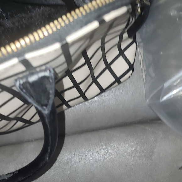 Kate Spade Black and Cream Grid Satchel - Picture 9 of 11